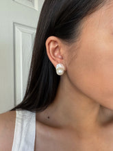 Load image into Gallery viewer, Drea Pearl Stud Earrings