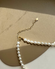 Load image into Gallery viewer, Mag Mini Beaded Pearl Choker Necklaces with Ball Pendant