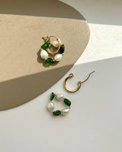 Load image into Gallery viewer, Margaret Pearl Huggie Hoop Earring