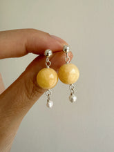 Load image into Gallery viewer, Esther Topaz Earring