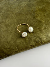 Load image into Gallery viewer, Alya 14K Gold Freshwater Pearl Ring Adjustable
