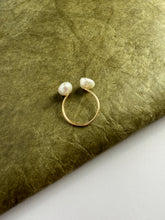 Load image into Gallery viewer, Alya 14K Gold Freshwater Pearl Ring Adjustable