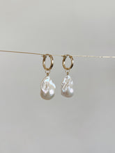 Load image into Gallery viewer, Drea Pearl Hoop Earring (PAIR)