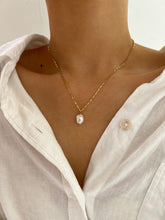 Load image into Gallery viewer, Becca Baroque Pearl Necklace Adjustable