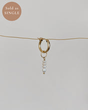Load image into Gallery viewer, Hailey Pearl Huggie Hoop Earring (Single)