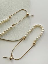 Load image into Gallery viewer, Blake Minimalist Beaded Pearl Earring