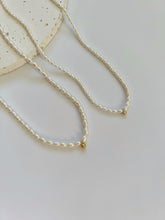 Load image into Gallery viewer, Mag Mini Beaded Pearl Choker Necklaces with Ball Pendant