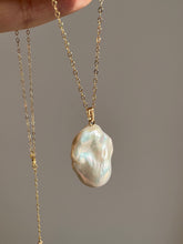 Load image into Gallery viewer, Drea 14k Gold Baroque Pearl Pendant Necklace Adjustable