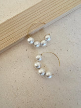Load image into Gallery viewer, Ellie 14K Gold Natural Cotton Pearl Hoop Earring