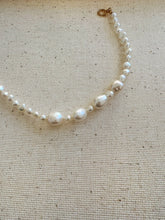 Load image into Gallery viewer, Sandra Beaded Pearl Bracelet Adjustable