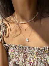 Load image into Gallery viewer, Giselle 14k Gold-Filled Heart Pearl Necklace Choker