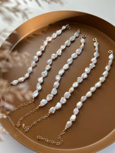 Load image into Gallery viewer, Olivia 14K Gold Baroque Beaded Pearl Bracelet