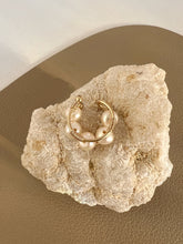 Load image into Gallery viewer, Aria 14k Gold Freshwater Pearl Ear Cuff