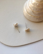 Load image into Gallery viewer, Erin 925 Sterling Silver Baroque Pearl Stud Earrings