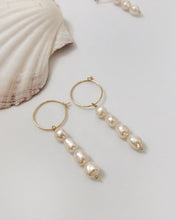 Load image into Gallery viewer, Cara 14k Gold Beaded Freshwater Pearl Dainty Hoop Earrings