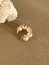 Load image into Gallery viewer, Aria 14k Gold Freshwater Pearl Ear Cuff