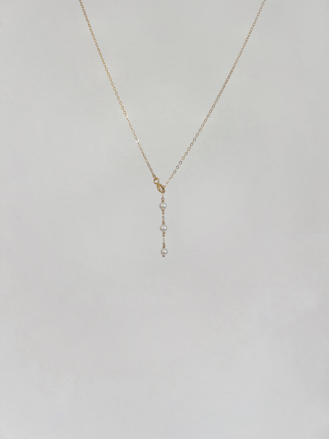 Kathleen Pearl Dainty Necklace