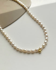 Mag Mini Beaded Pearl Choker Necklaces with Ball Pendant