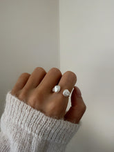 Load image into Gallery viewer, Alya 14K Gold Freshwater Pearl Ring Adjustable
