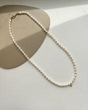 Load image into Gallery viewer, Mag Mini Beaded Pearl Choker Necklaces with Ball Pendant

