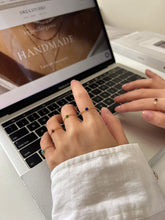 Load image into Gallery viewer, Kat Gemstone Chain Dainty Ring

