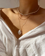 Load image into Gallery viewer, Dia Beaded Pearl 14K Gold Choker Necklace
