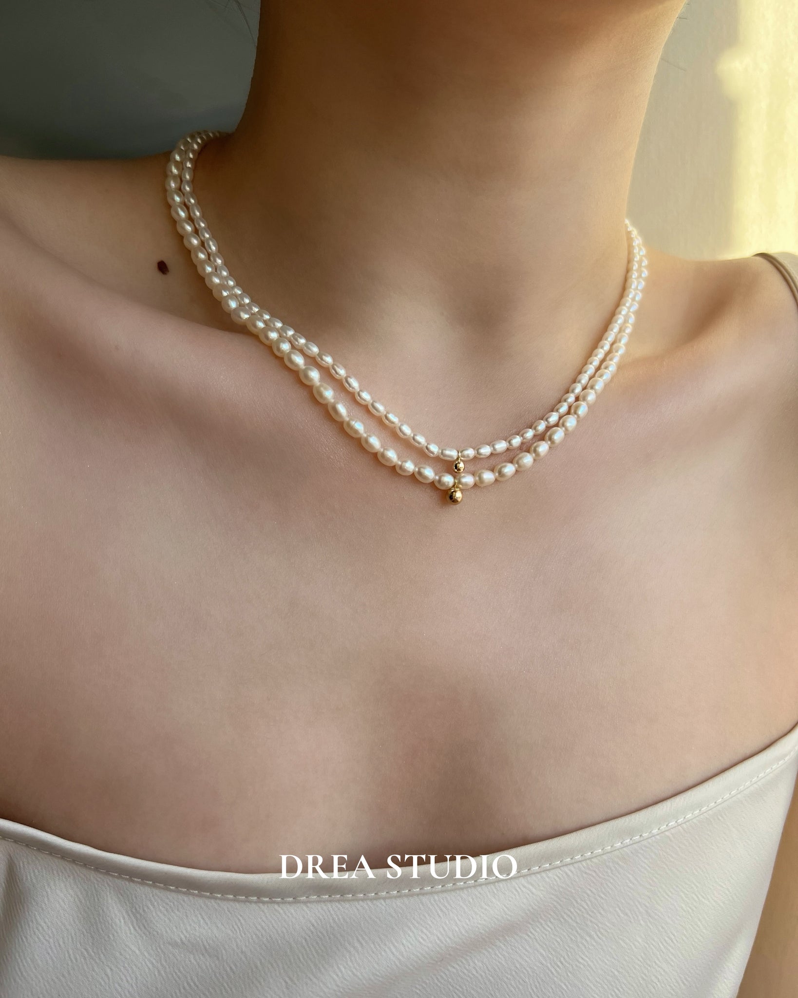 Mag Mini Beaded Pearl Choker Necklaces with Ball Pendant – Drea Studio