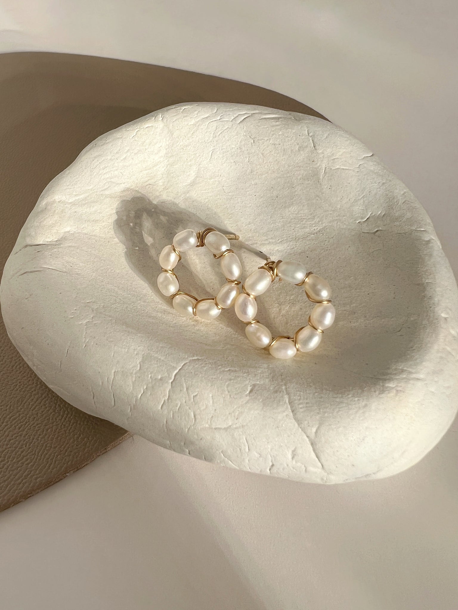 Jocelyn 14K Gold Mini Freshwater Pearl Stud Earring – Drea Studio